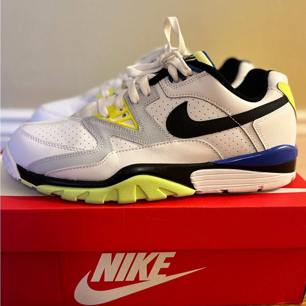 Nike Air Cross Trainer 3 Low Size 10 White/Pure Platinum/Racer Blue/Black